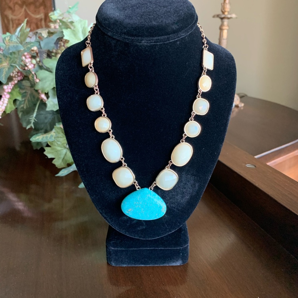 Turquoise pendant necklace